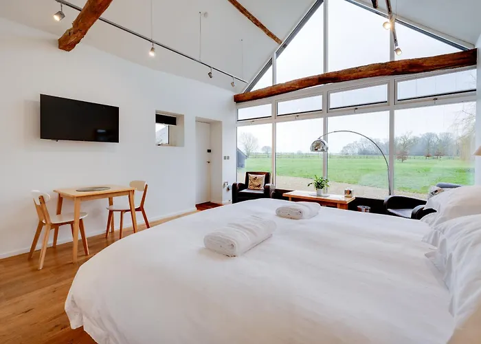The Suites At Pannells Ash